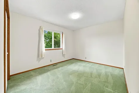 631 Transit Avenue W Roseville MN 55113