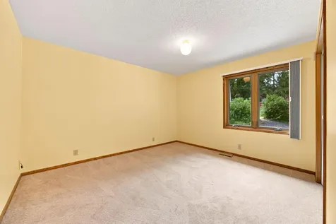 631 Transit Avenue W Roseville MN 55113