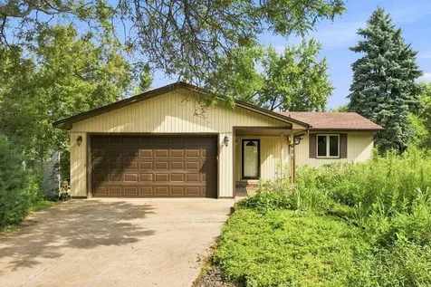 631 Transit Avenue W Roseville MN 55113