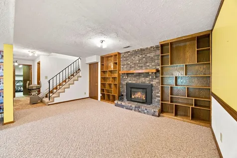 631 Transit Avenue W Roseville MN 55113