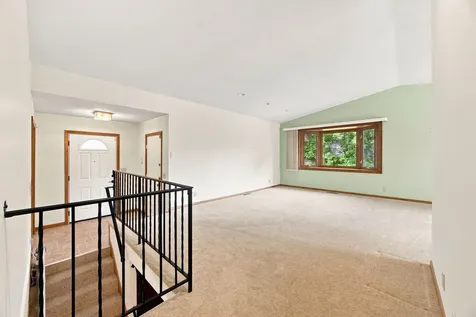 631 Transit Avenue W Roseville MN 55113