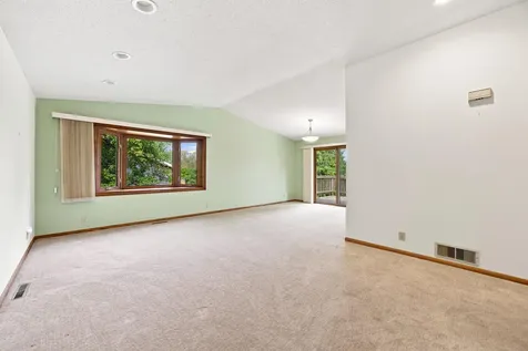 631 Transit Avenue W Roseville MN 55113
