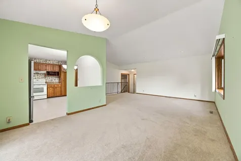 631 Transit Avenue W Roseville MN 55113