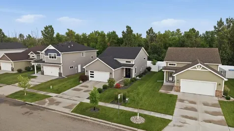 5848 Deb Drive W West Fargo ND 58078
