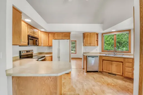 1637 Long Bridge Road Detroit Lakes MN 56501