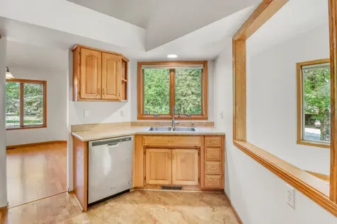 1637 Long Bridge Road Detroit Lakes MN 56501