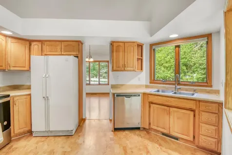 1637 Long Bridge Road Detroit Lakes MN 56501