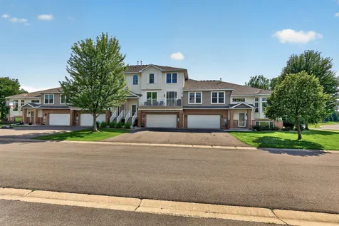 20053 Heritage Drive Lakeville MN 55044