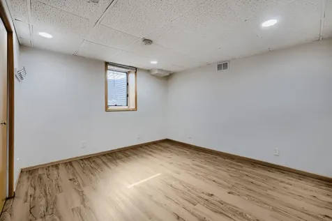 900 W 84th Street Bloomington MN 55420