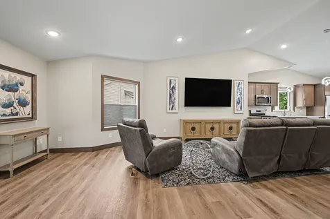 15824 Cicerone Path Rosemount MN 55068