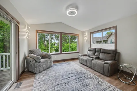 15824 Cicerone Path Rosemount MN 55068