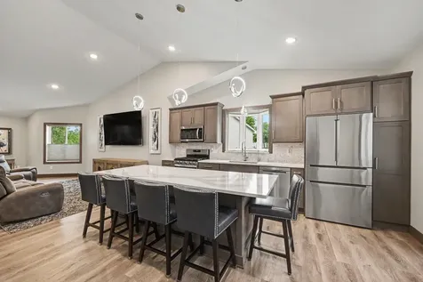15824 Cicerone Path Rosemount MN 55068