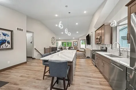 15824 Cicerone Path Rosemount MN 55068