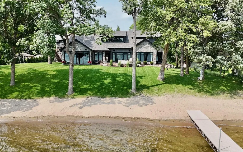 25274 Newport Beach Road Detroit Lakes MN 56501