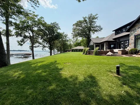 25274 Newport Beach Road Detroit Lakes MN 56501