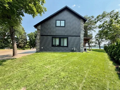 25274 Newport Beach Road Detroit Lakes MN 56501
