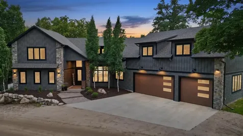 25274 Newport Beach Road Detroit Lakes MN 56501