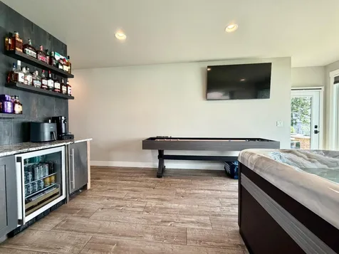 25274 Newport Beach Road Detroit Lakes MN 56501