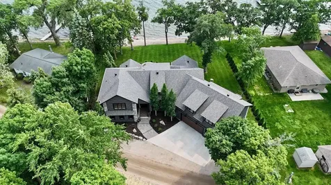 25274 Newport Beach Road Detroit Lakes MN 56501
