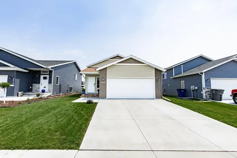 4418 19th Street S Moorhead MN 56560