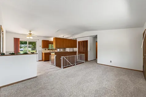 7817 67th Avenue N Brooklyn Park MN 55428