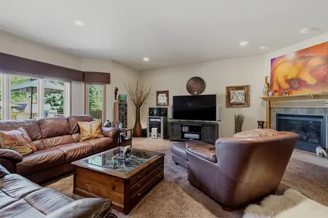 41 Westwood Drive Mayville ND 58257