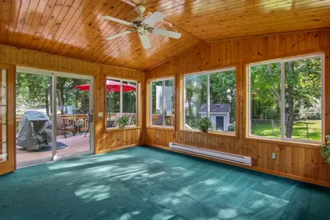 2295 Ariel Court N North Saint Paul MN 55109
