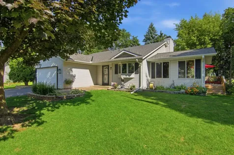 2295 Ariel Court N North Saint Paul MN 55109