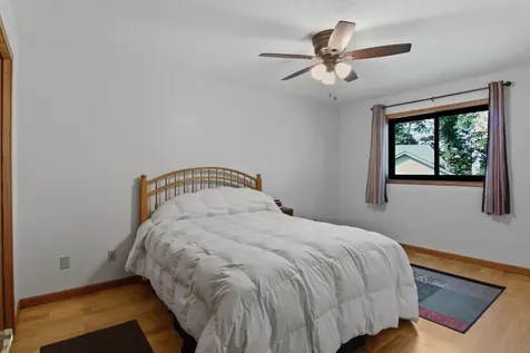 2295 Ariel Court N North Saint Paul MN 55109