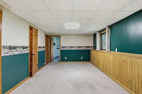 2295 Ariel Court N North Saint Paul MN 55109