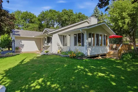 2295 Ariel Court N North Saint Paul MN 55109