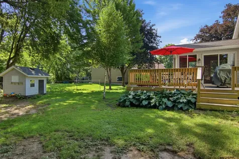 2295 Ariel Court N North Saint Paul MN 55109
