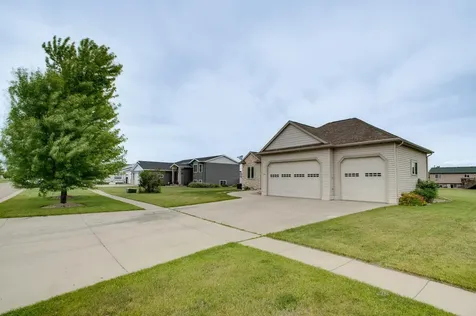 718 N Sedona Drive West Fargo ND 58078