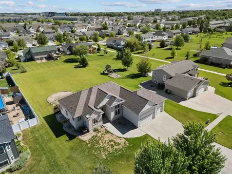 718 N Sedona Drive West Fargo ND 58078