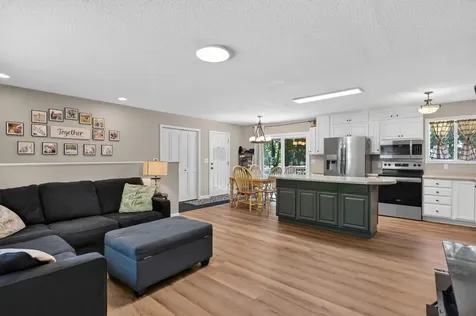 1912 Parkview Road NE Alexandria MN 56308
