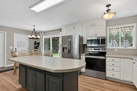 1912 Parkview Road NE Alexandria MN 56308