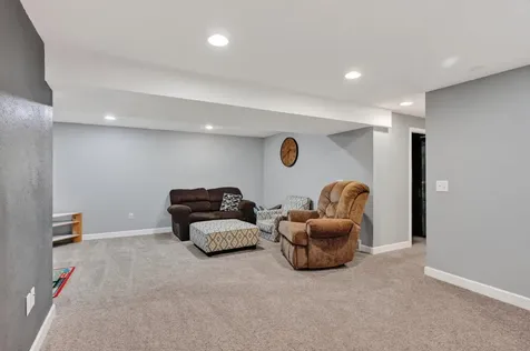 1912 Parkview Road NE Alexandria MN 56308
