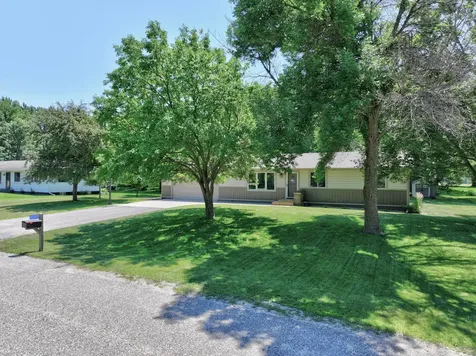 1912 Parkview Road NE Alexandria MN 56308