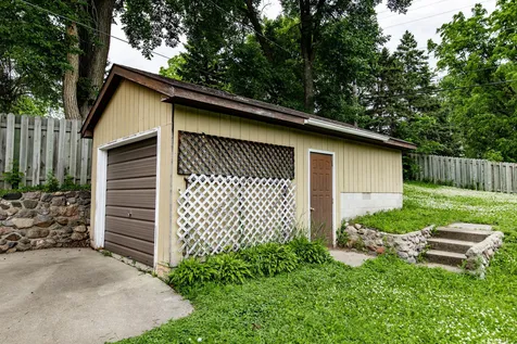 706 W Stanton Avenue Fergus Falls MN 56537