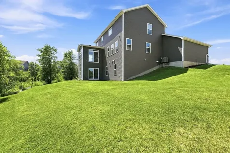 1497 Summit Court Stillwater MN 55082