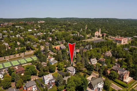 225 N 26th Avenue E Duluth MN 55812