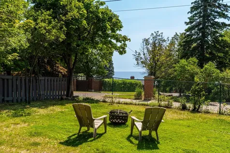 225 N 26th Avenue E Duluth MN 55812