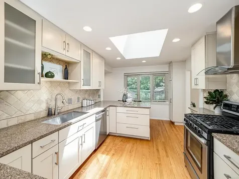 15208 Crown Drive Minnetonka MN 55345