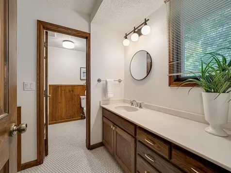 15208 Crown Drive Minnetonka MN 55345