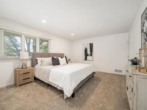 15208 Crown Drive Minnetonka MN 55345