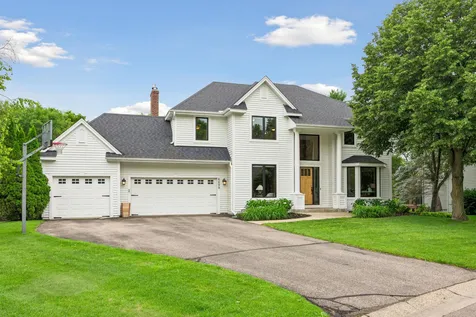 6699 Mulberry Circle E Chanhassen MN 55317