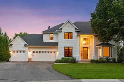 6699 Mulberry Circle E Chanhassen MN 55317