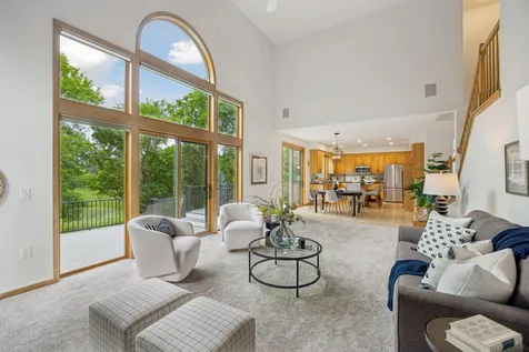6699 Mulberry Circle E Chanhassen MN 55317