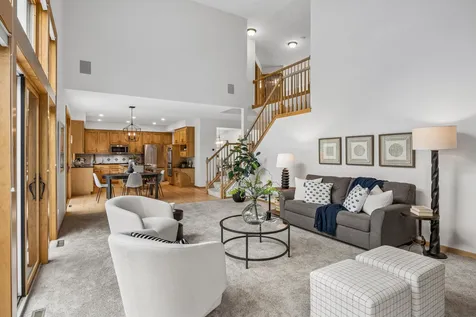 6699 Mulberry Circle E Chanhassen MN 55317