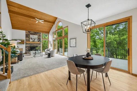 6699 Mulberry Circle E Chanhassen MN 55317